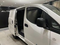 Begagnad Nissan e-NV200 80 kW (109 HK) 2021 Vit Minibuss