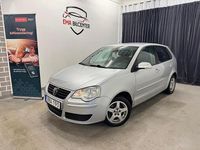 Begagnad VW Polo Comfortline 75 HK (55 kW) 2006 Silver Halvkombi
