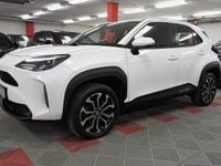 Begagnad Toyota Yaris Hybrid Active 116 HK (85 kW) 2022 Vit