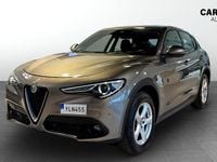 Begagnad Alfa Romeo Stelvio 209 HK (153 kW) 2017 Grå (grey) SUV