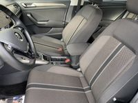 begagnad VW T-Roc 5d 1,0 TSI 110hk | S + V-hjul |