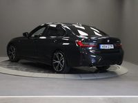 Begagnad BMW 320 Comfort Edition 186 HK (136 kW) 2024 Svart Sedan