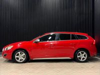 Begagnad Volvo V60 Momentum 215 HK (158 kW) 2011 Röd Kombi