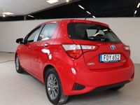 begagnad Toyota Yaris Hybrid e-CVT 101hk + Vinterhjul