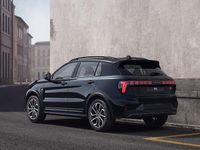 Ny Lynk & Co 01 283 HK (208 kW) 2025 Svart SUV