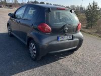 begagnad Toyota Aygo 5-dörrar 1.0. Lågmil/bränslesnål.