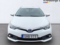 begagnad Toyota Auris Hybrid e-CVT Euro 6 "" 2018, Halvkombi