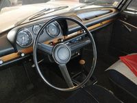 Begagnad BMW 2000 101 HK (74 kW) 1971 Vit Sedan