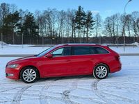 Begagnad Skoda Superb Style 150 HK (110 kW) 2016 Röd Kombi