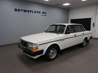 Begagnad Volvo 244 107 HK (78 kW) 1984 Vit Sedan