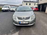 begagnad Toyota Avensis 2.2 150hk D-4D Automat Nybesiktigad