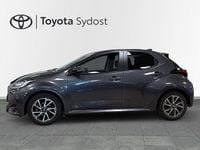 Begagnad Toyota Yaris Hybrid Active 117 HK (86 kW) 2023 Grå