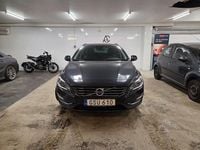 Begagnad Volvo V60 Momentum 120 HK (88 kW) 2015 Grå Kombi