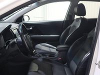 Begagnad Kia Niro Advance 141 HK (103 kW) 2017 Vit SUV