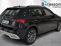 begagnad Skoda Kamiq 1.0 TSI DSG ScoutLine Drag Backamera 2023, Crossover