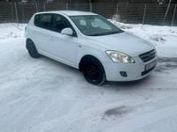 Begagnad Kia Ceed 90 HK (66 kW) 2009 Halvkombi