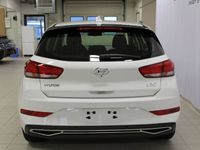 begagnad Hyundai i30 1.0 T-GDi iAUT MHEV Essential 2023, Halvkombi