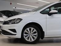 Begagnad VW Golf VII 116 HK (85 kW) 2018 Vit Halvkombi