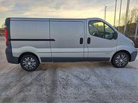 Begagnad Renault Trafic 115 HK (84 kW) 2007 Silver metallic Minibuss