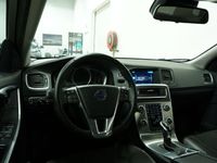 begagnad Volvo V60 CC D4 AWD Automat Momentum Euro 6 VOC