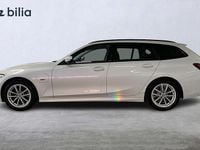 Begagnad BMW 330e Shadowline 184 HK (135 kW) 2023 Vit Kombi