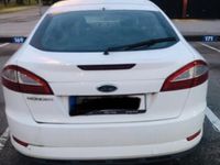 Begagnad Ford Mondeo Ghia 160 HK (117 kW) 2007 Vit Halvkombi