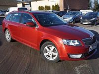Begagnad Skoda Octavia 105 HK (77 kW) 2014 Röd Halvkombi