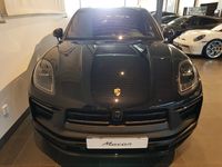 begagnad Porsche Macan GTS Se Spec För Omgående Leverans