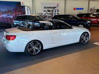 Begagnad BMW 325 M Sport 204 HK (150 kW) 2012 Vit Cab