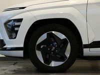 Begagnad Hyundai Kona 114 kW (156 HK) 2024 Vit SUV