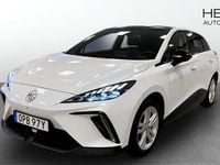 Begagnad MG MG4 EV Luxury 150 kW (204 HK) 2022 Vit Halvkombi