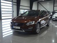 begagnad Volvo V60 CC D4 AWD,190hk,2018 Drag Navi VoC Värm