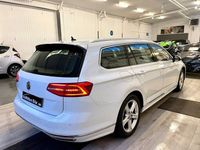 Begagnad VW Passat R-line 191 HK (140 kW) 2016 Vit Kombi