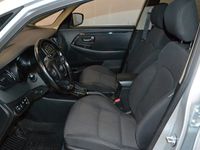 begagnad Kia Carens 1.7 CRDi 136Hk GLS AUT 7-Sits Drag V-Hjul