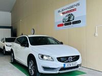 begagnad Volvo V60 CC D3 Momentum Euro 6 150hk kamrembytt