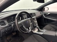Begagnad Volvo V60 CC 2017 Vit Kombi