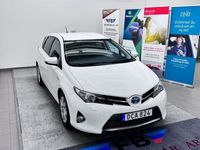 begagnad Toyota Auris Hybrid e-CVT 1 ÅRS 2014, Halvkombi