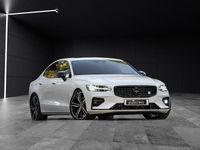 Begagnad Volvo S60 R-Design 250 HK (183 kW) 2019 Vit (crystal white pearl) Sedan