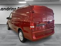 Begagnad Mercedes e-Vito 150 kW (204 HK) 2024 Hyacintröd metallic Minibuss