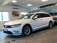 begagnad VW Passat Sportscombi GTE Cockpit Värmare Moms 218hk