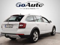 Begagnad Skoda Octavia Scout 186 HK (136 kW) 2020 Vit Kombi