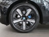 begagnad BMW iX xDrive40 Drag H K Komfort Acess Park Assist 2023, SUV