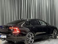 begagnad Volvo S90 Recharge T8 Ultimate Dark Se spec B&W Luftfj Massage stolar 2023, Sedan