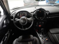 Begagnad Mini Clubman Salt 192 HK (141 kW) 2019 Svart Kombi