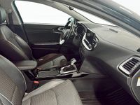 Begagnad Kia Ceed Advance 105 HK (77 kW) 2021 Grå Halvkombi