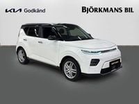 Begagnad Kia Soul EV Advance 150 kW (204 HK) 2023 /f1d/ clear white / black (s) SUV