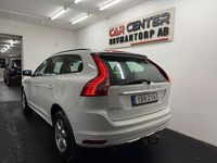 Begagnad Volvo XC60 Momentum 136 HK (100 kW) 2014 Vit SUV