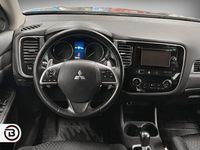 begagnad Mitsubishi Outlander 2.2 Di-D 4WD Drag Kamera Värmare 150hk