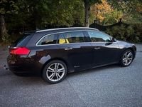 Begagnad Opel Insignia Cosmo 161 HK (118 kW) 2013 Brun Kombi