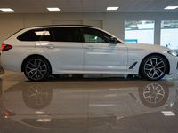 Begagnad BMW 520 M Sport 190 HK (139 kW) 2021 Vit Kombi